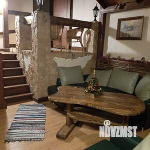 Дом 295м², 2-этажный, посуточно,