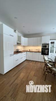 Дом 180м², 2-этажный, посуточно,