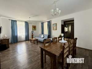 Дом 200м², 2-этажный, посуточно,