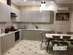 Дом 411м², 2-этажный, на длительный срок,