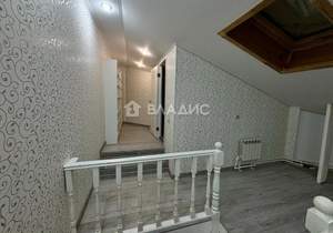 Дом 358м², 3-этажный, на длительный срок,