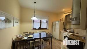 Дом 174м², 2-этажный, участок 21 сот.