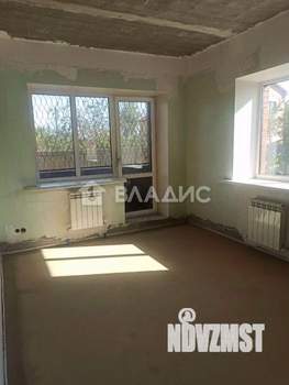 Дом 212м², 2-этажный, участок 6 сот.