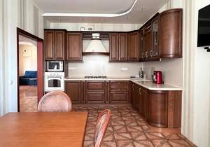 Дом 273м², 2-этажный, участок 0 сот.