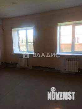 Дом 212м², 2-этажный, участок 6 сот.