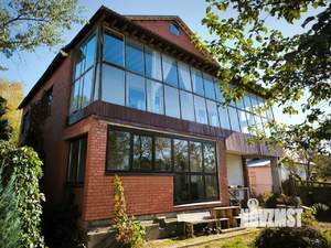 Дом 250м², 3-этажный, участок 7 сот.