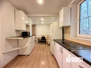 Дом 130м², 2-этажный, участок 6 сот.