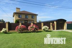 Дом 246м², 2-этажный, участок 15 сот.