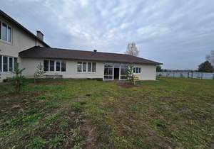 Дом 423м², 2-этажный, участок 14 сот.