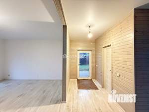 Дом 98м², 2-этажный, участок 9 сот.