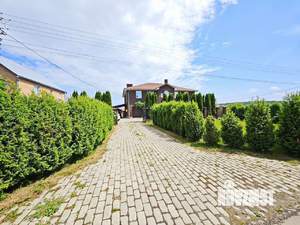 Коттедж 367м², 2-этажный, участок 20 сот.