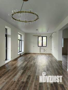 Коттедж 240м², 2-этажный, участок 15 сот.