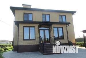 Дом 246м², 2-этажный, участок 15 сот.