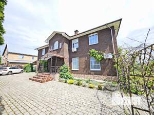 Коттедж 367м², 2-этажный, участок 20 сот.