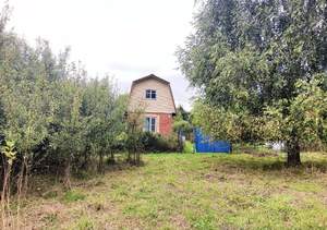 Дом 24м², 2-этажный, участок 8 сот.