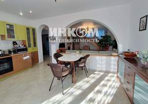 Дом 200м², 2-этажный, участок 21 сот.