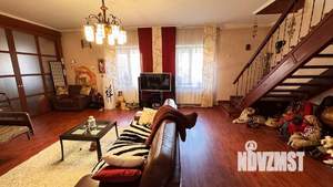 Дом 340м², 2-этажный, участок 11 сот.