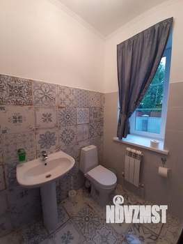 Дом 200м&sup2;, 2-этажный, посуточно, 