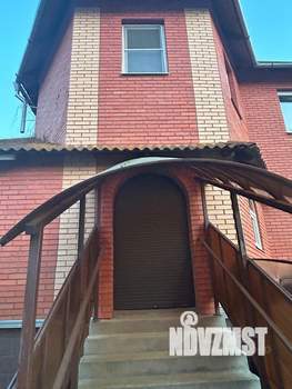 Коттедж 180м², 2-этажный, на длительный срок, 