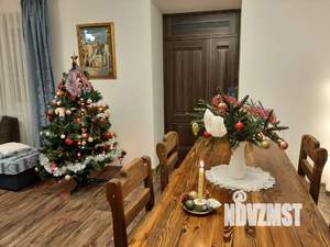 Дом 200м&sup2;, 2-этажный, посуточно, 