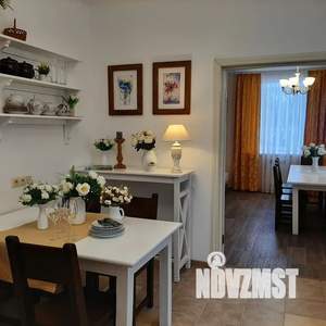 Дом 201м&sup2;, 2-этажный, посуточно, 