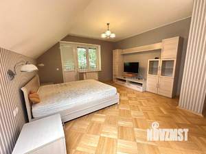 Дом 400м&sup2;, 3-этажный, на длительный срок, 