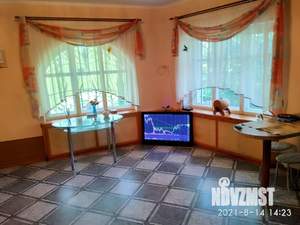 Дом 350м&sup2;, 3-этажный, на длительный срок, 