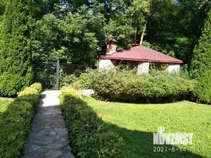 Дом 350м&sup2;, 3-этажный, на длительный срок, 