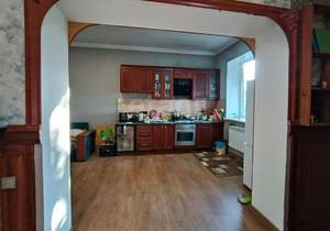 Дом 240м², 2-этажный, участок 8 сот.  