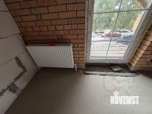 Дом 180м&sup2;, 3-этажный, участок 12 сот.  