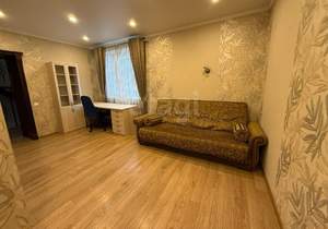 Дом 216м&sup2;, 3-этажный, участок 273 сот.  