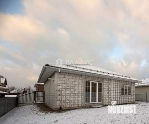 Дом 100м&sup2;, 1-этажный, участок 5 сот.  