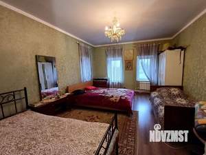 Дом 261м², 2-этажный, участок 16 сот.  