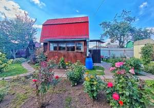 Дом 32м², 2-этажный, участок 6 сот.  