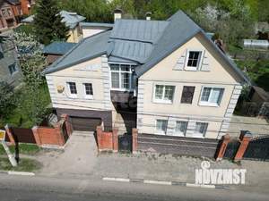 Дом 256м², 2-этажный, участок 6 сот.  