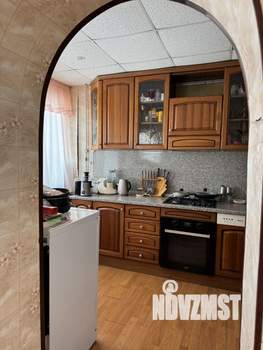 Дом 308м&sup2;, 2-этажный, участок 14 сот.  