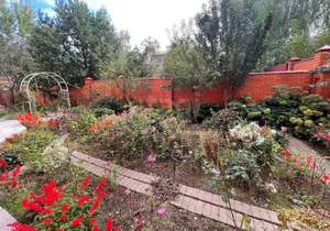 Дом 700м², 2-этажный, участок 12 сот.  