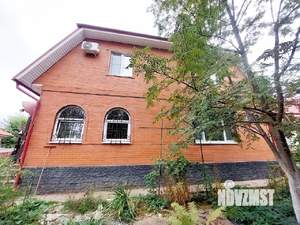Дом 215м², 2-этажный, участок 30 сот.  