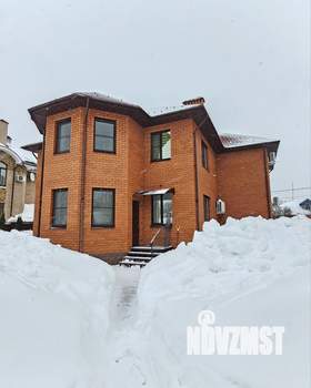 Коттедж 330м&sup2;, 3-этажный, участок 8 сот.  