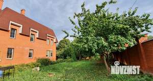 Коттедж 400м&sup2;, 3-этажный, участок 15 сот.  