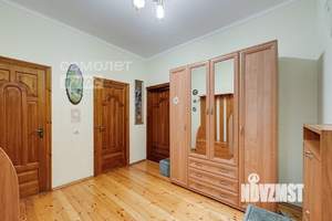 Дом 315м², 3-этажный, участок 15 сот.  