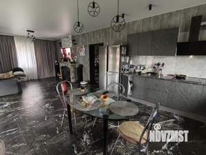 Дом 180м², 2-этажный, участок 7 сот.  