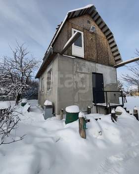 Дом 60м&sup2;, 2-этажный, участок 9 сот.  