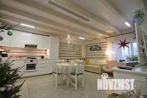 Дом 176м&sup2;, 2-этажный, участок 13 сот.  