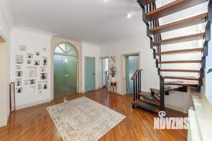 Коттедж 250м², 2-этажный, участок 45 сот.  