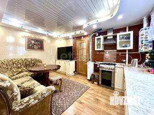 Дом 98м&sup2;, 2-этажный, участок 3 сот.  