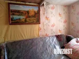 Дом 15м&sup2;, 2-этажный, участок 6 сот.  