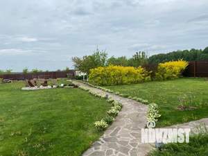 Дом 270м², 3-этажный, участок 30 сот.  