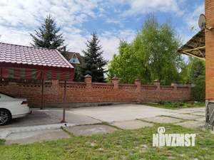 Дом 218м², 3-этажный, участок 15 сот.  
