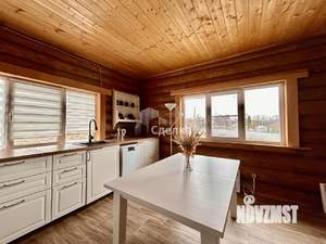 Дом 220м², 3-этажный, участок 12 сот.  